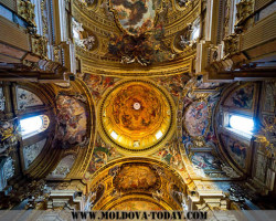Молдаванин разгромил церковь в Италии