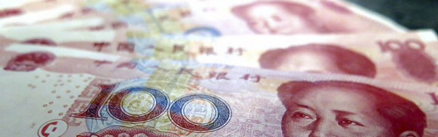 Китайский юань упал до минимума