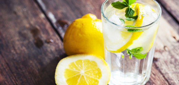 Почему нужно пить воду с лимоном?