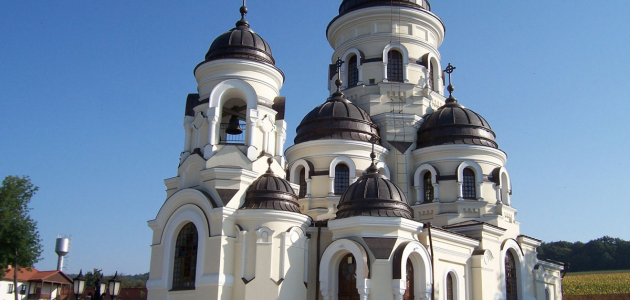 В Молдове теперь можно заказать церковный ритуал через интернет