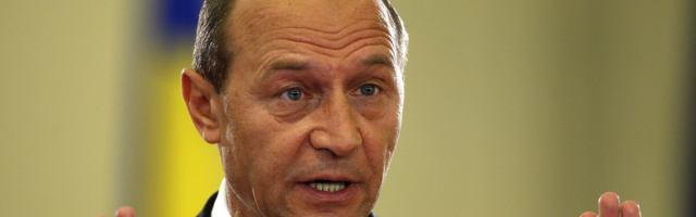 Băsescu nu mai este cetățean al Republicii Moldova. Dodon a semnat decretul
