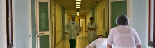 В больницах страны откроют отделения неотложной помощи