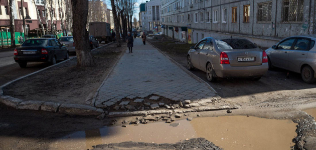 Самый новый метод ремонта дорог был изобретен в Шолданештах