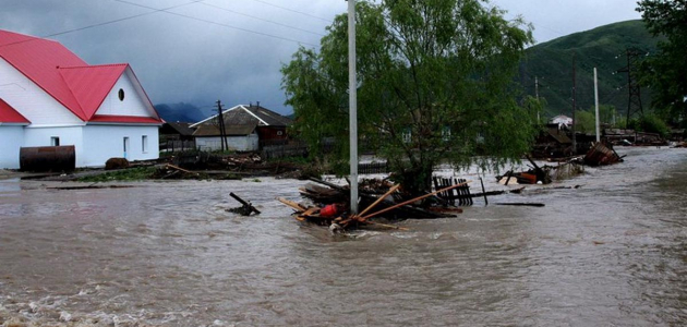 Дождь смыл более 3 километров дороги в селе Пухой