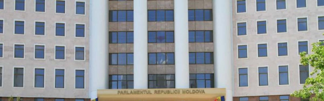 Парламент принял в окончательном чтении законопроект о неподкупности