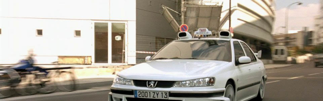 На улицах Кишинева было замечено французское такси