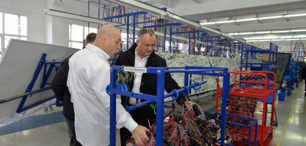 O întreprindere din Moldova e gata să angajeze 500 muncitori