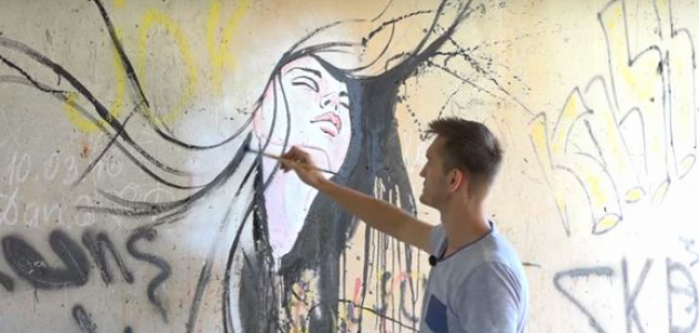 В Бельцах уличный художник создает красочные шедевры на стенах