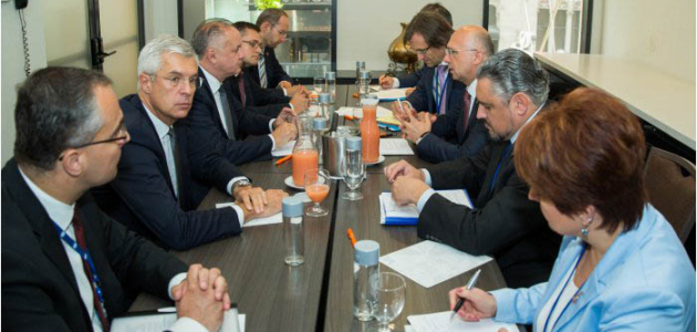 Премьер-министр Павел Филип встретится с президентом Словакии