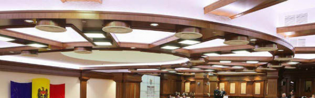 Парламент РМ проводит сегодня первое пленарное заседание