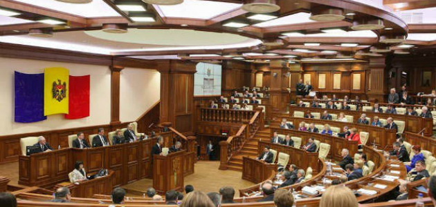 Парламент РМ проводит сегодня первое пленарное заседание