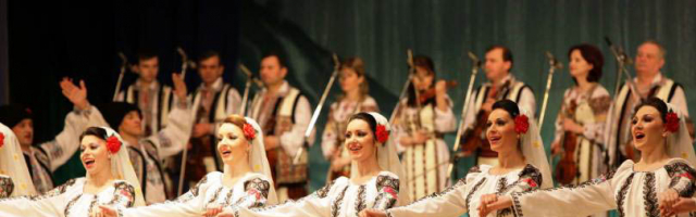 В Молдове сегодня празднуют Национальный день культуры