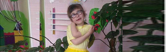 Маленькая Эвелина может ослепнуть без срочной операции