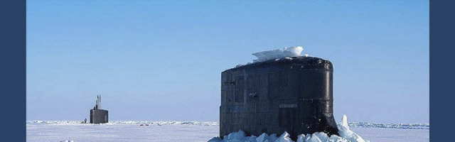 Подлодка ВМС США застряла во льдах Арктики