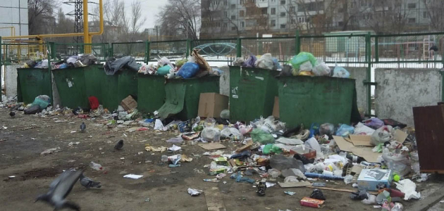 В Бельцах снова “поднимаются” горы мусора