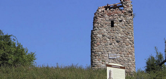 Столетняя немецкая башня обрушилась под Калининградом