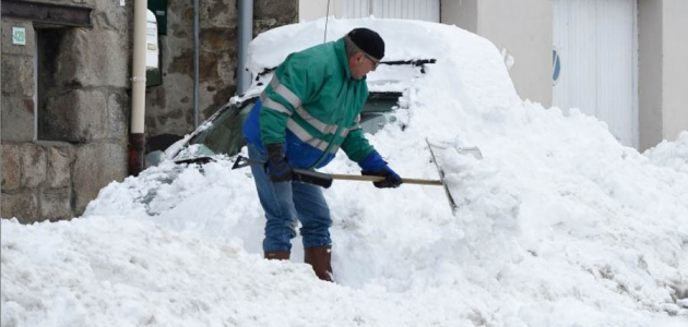 Шутки природы: Франция в снегу