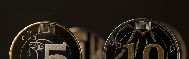 Центробанк Молдовы ввел в обращение набор монет
