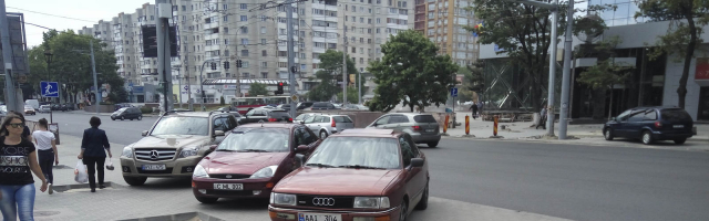 Новые положения о стоянке на тротуарах в Молдове