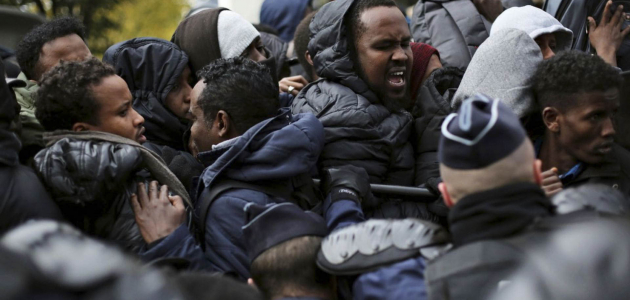Numărul migranţilor din taberele a depăşit 20.000 la Grecia
