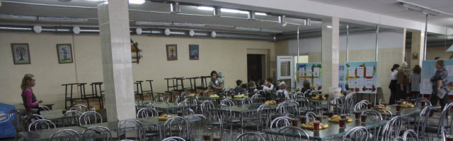 В школе Одессы отравились 53 ребенка