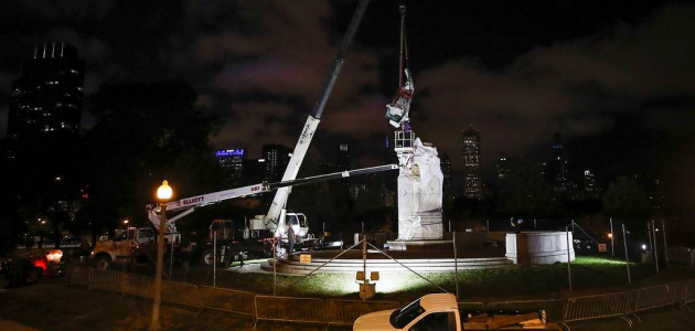 В Чикаго сносят памятник Христофору Колумбу