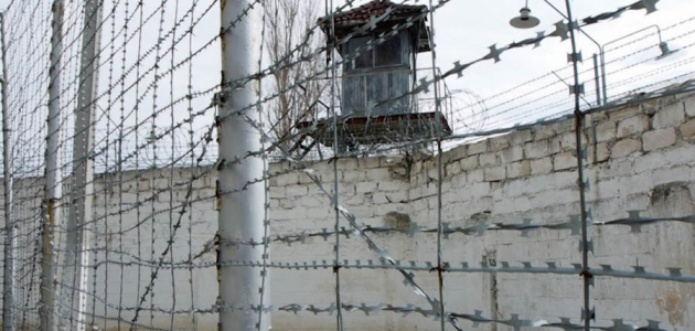 С утра в молдавских тюрьмах обыски