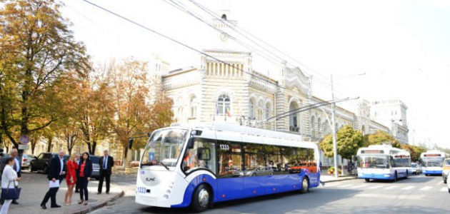 В Кишинёве на линии выпустили новые троллейбусы