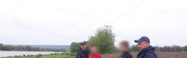 Два друга нарушили границу Молдовы на надувном матрасе