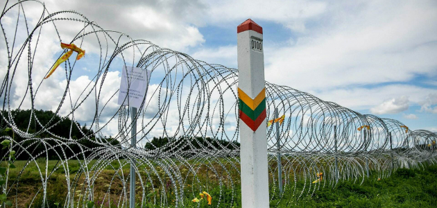 Литва строит забор на границе с Беларусью