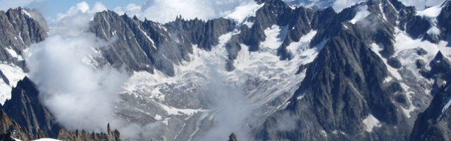 В итальянских Альпах обрушился ледник
