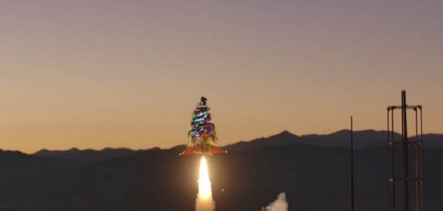 Рождественскую елку-ракету запустили в США