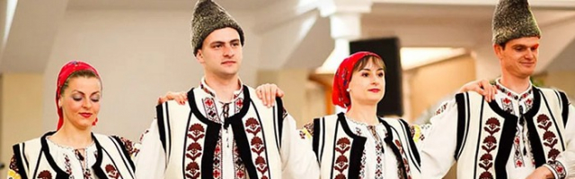 Молдавские национальные костюмы едут в Санкт-Петербург