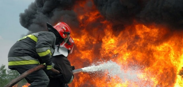 В порту Джурджулешть продолжают тушить пожар