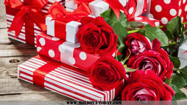 valentines-day-rose-gift-box