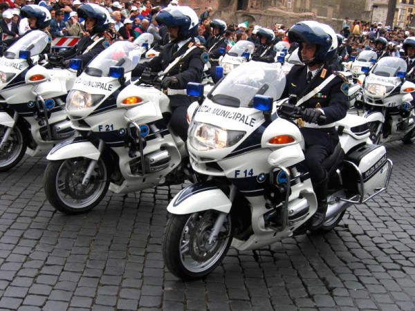 policiya-v-italii-karabinery-italyanskie-policejskie-silovye-struktury-italii-policiya