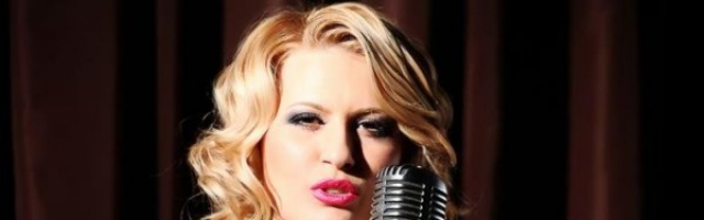 Edition Fashion Mania with singer Dianna Rotaru