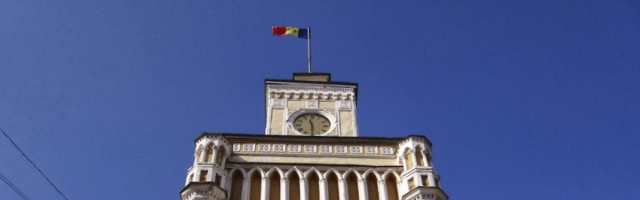 Contractul dintre Primărie și firma care gestiona parcările cu plată a fost suspendat