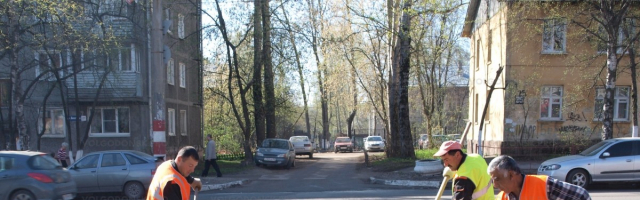 Трудятся в три смены