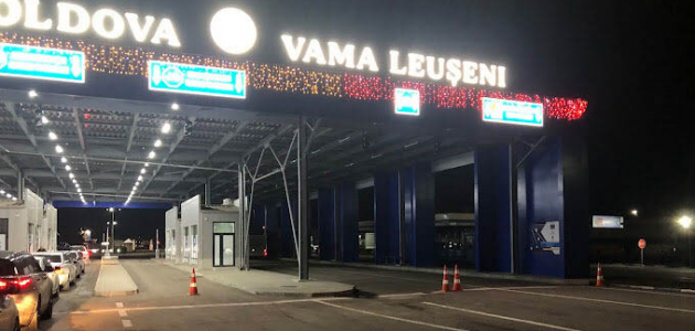 Сотни молдаван с двойным гражданством лишились документов