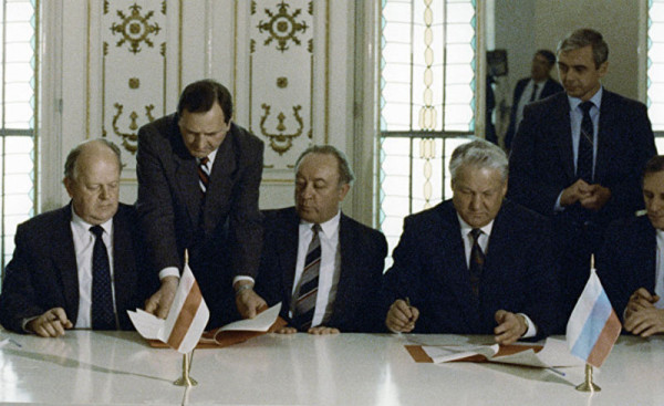 belovezskie-soglasheniya-podpisanie
